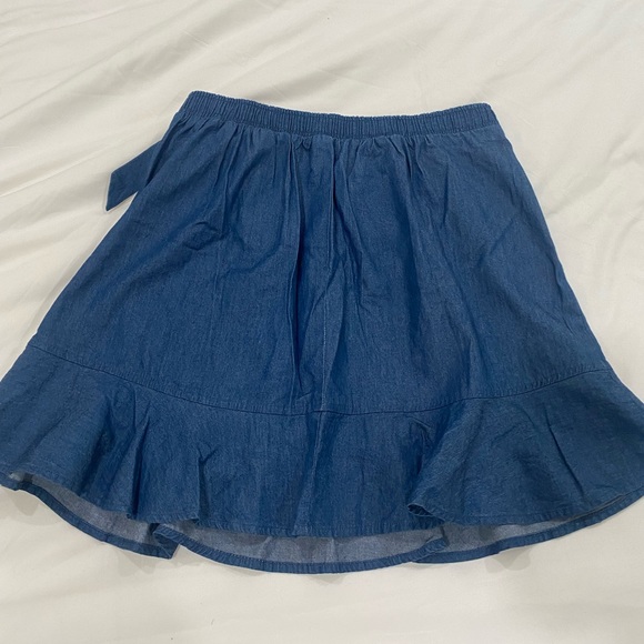BCBGeneration Wrap Chambray Skirt - Picture 7 of 8